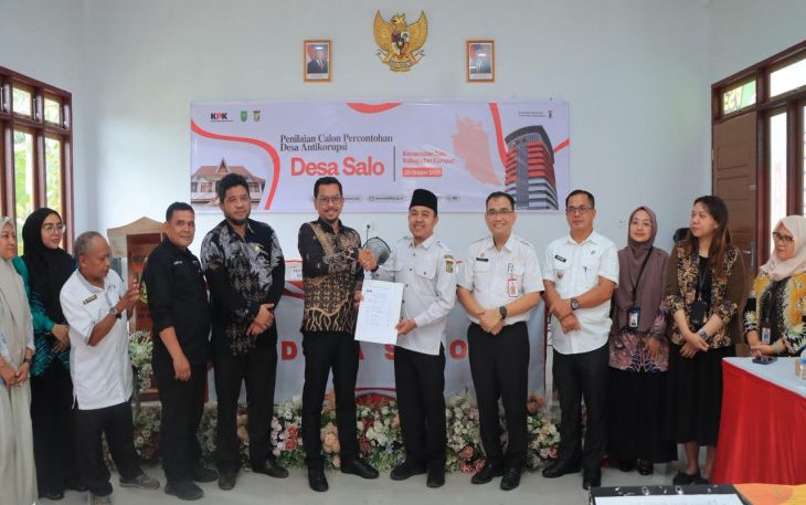 Desa Salo Kampar Desa Antikorupsi 2025 – Penetapan resmi oleh KPK RI di Kantor Desa Salo